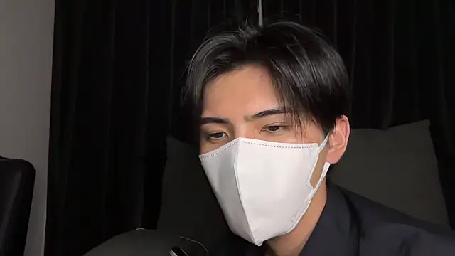Lio kun online show from May 27, 1:08 pm