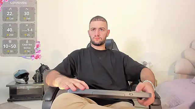 MaximusDick1  online show from June 27, 12:08 pm