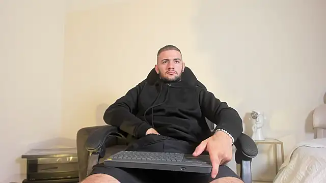 MaximusDick1  online show from June 30, 12:06 pm