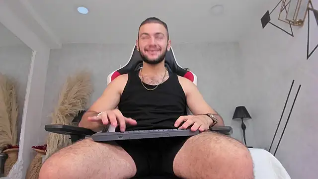 MaximusDick1  online show from May 17, 12:12 pm