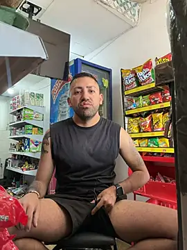 JuanZapata33 online show from July 28, 2:05 pm