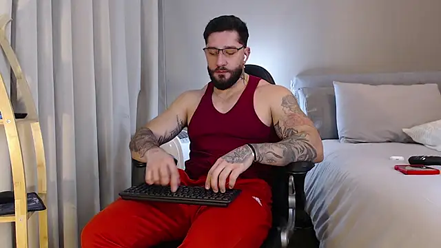 jonhklleyn online show from July 22, 7:28 pm