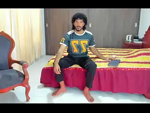KarlMarley1 online show from August 5, 2:00 pm