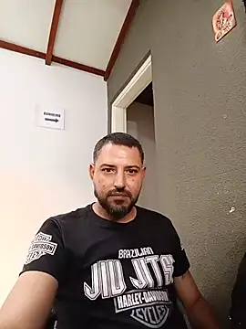 P4uzud4O online show from June 5, 8:03 pm