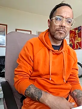 mileflav0r online show from May 12, 8:23 am
