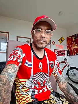 mileflav0r online show from May 15, 8:44 am