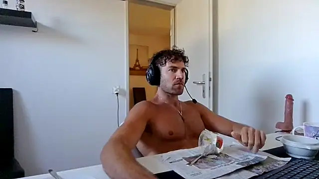 alpha-hunk online show from May 1, 1:57 pm