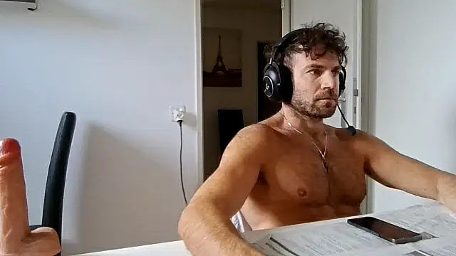 alpha-hunk online show from May 16, 10:36 am