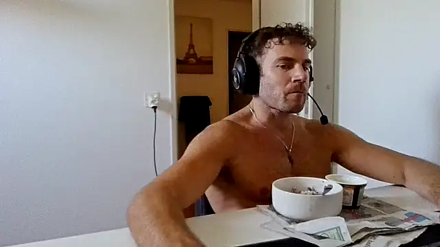 alpha-hunk online show from June 19, 10:42 am