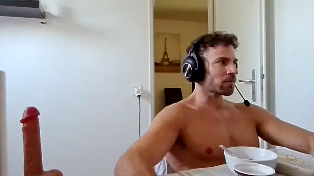 alpha-hunk online show from May 25, 10:43 am