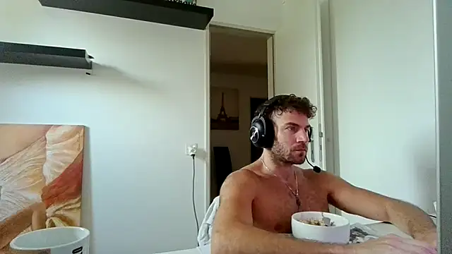 alpha-hunk online show from June 30, 10:38 am