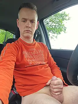 Hectorthyssen1 online show from May 5, 2:41 pm