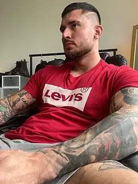 DimitriSullivan  online show from June 9, 3:36 pm
