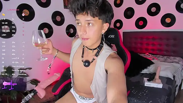 juandaaap online show from June 12, 3:38 am
