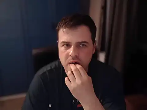 CuteMan33 online show from May 9, 10:22 pm