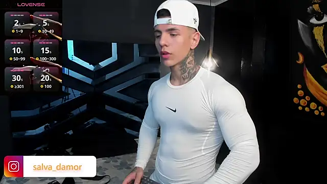Flynn Riider online show from May 4, 5:26 pm
