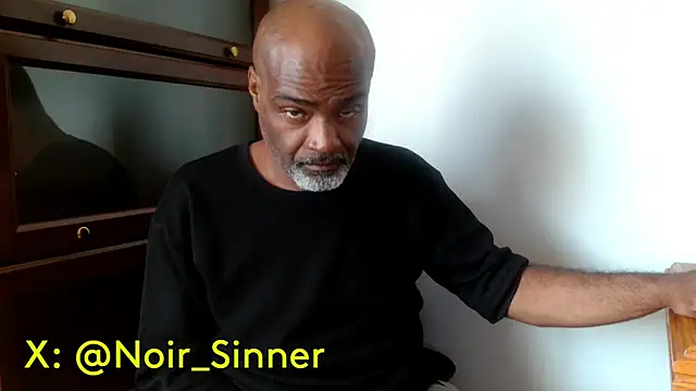 sinnernoir online show from April 30, 5:42 pm
