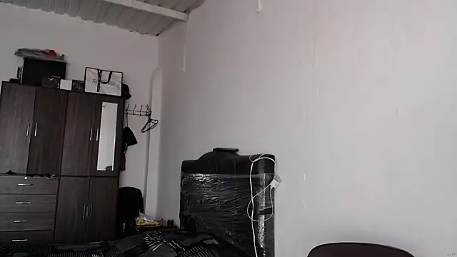 pervertsteens3 online show from July 31, 6:17 pm