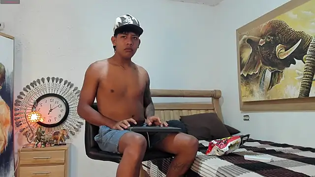 mr stiven  online show from May 9, 5:52 am