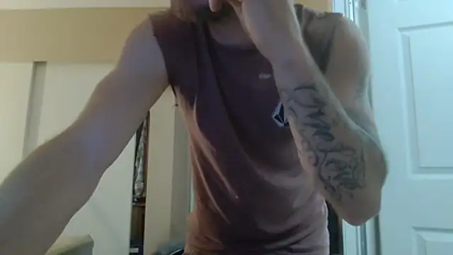 Huntzg23 online show from August 8, 7:59 am