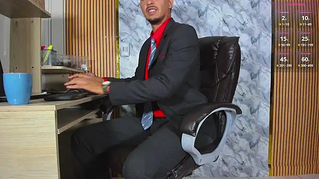 Hideintheoffice online show from May 22, 1:32 am