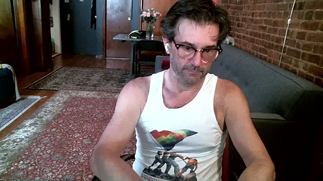 Johnny Bottoms online show from May 16, 7:23 pm