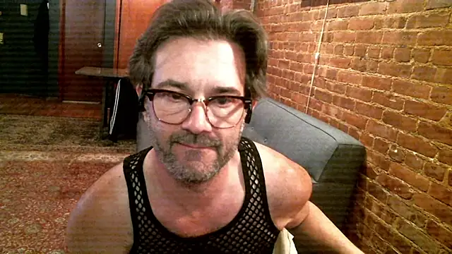 Johnny Bottoms online show from May 10, 8:21 pm