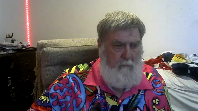 viejo oso online show from May 23, 9:20 pm