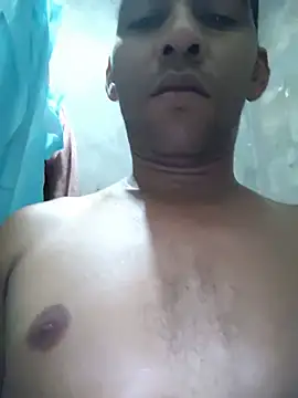 yaxom33 online show from May 22, 1:32 am