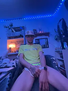 Trystan Spellman online show from June 18, 6:48 am