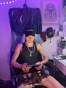 Trystan Spellman online show from June 8, 6:03 am