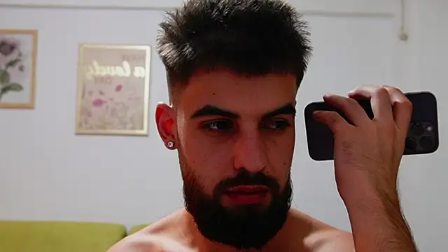 HairyRobxxx online show from July 13, 7:05 pm