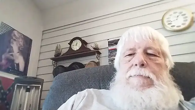 Buzzintx online show from August 2, 5:44 pm