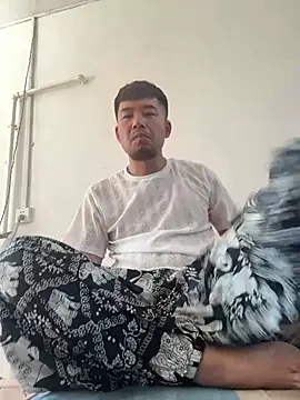 zxb757369 online show from May 28, 5:49 am