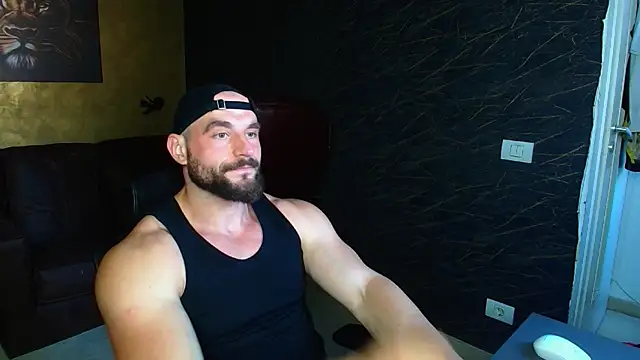 AdamJamesonn online show from June 8, 7:09 am