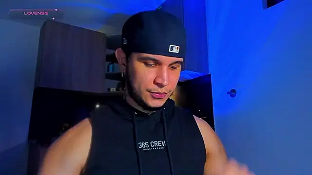 austinoficial online show from May 9, 12:11 am
