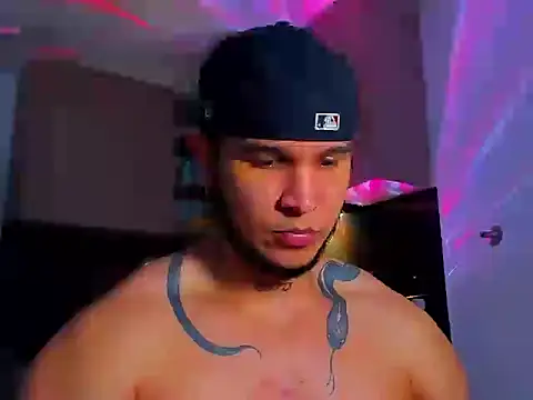 austinoficial online show from May 7, 10:54 pm