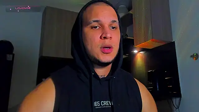 austinoficial online show from May 15, 2:42 am