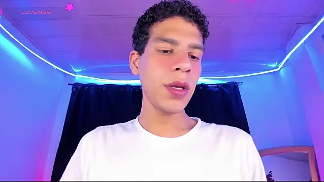 Ethan Boyy online show from May 8, 10:32 pm