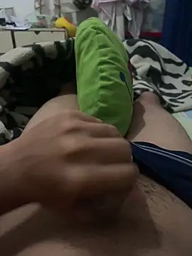 alejo5288 online show from May 18, 7:03 am