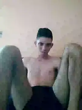 welitonzz28 online show from May 16, 11:41 am