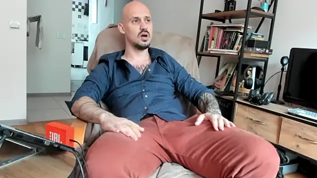 AssHunter4k online show from May 7, 10:26 am