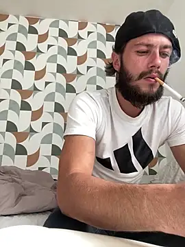 Coucou56 online show from June 10, 4:18 pm