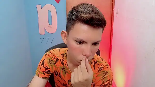 Alexxx lov online show from May 19, 12:22 pm
