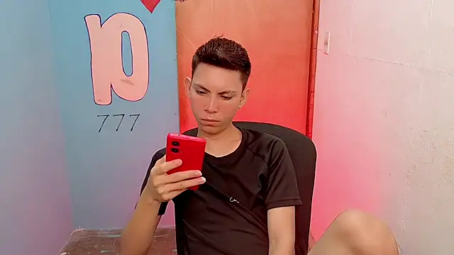 Alexxx lov online show from April 29, 1:16 pm
