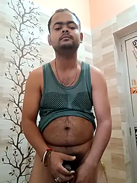 guavam65 online show from May 7, 1:38 am