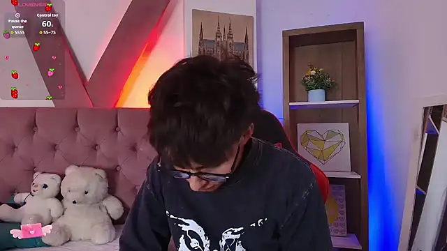 PepperTwink online show from May 9, 5:03 pm