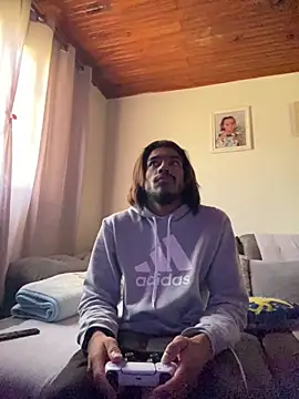 Mineirinho043 online show from May 11, 5:10 pm