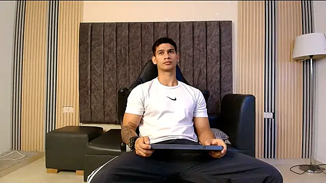 ANDRES STUD online show from August 8, 3:13 am