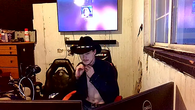 nuttyking2022 online show from May 7, 12:27 pm